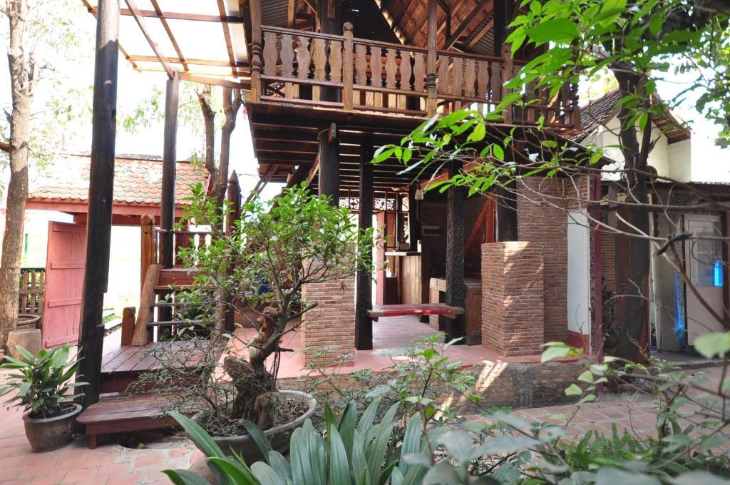 Ayutthaya Bouchic Hostel Eksteriør bilde